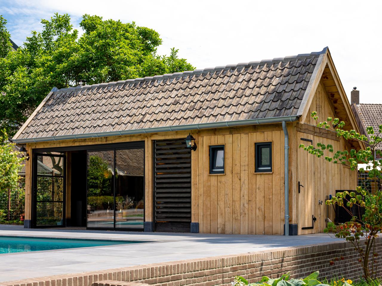 Tuinhuis Overkapping inspiratie trends REALISEER JE DROOMTUIN