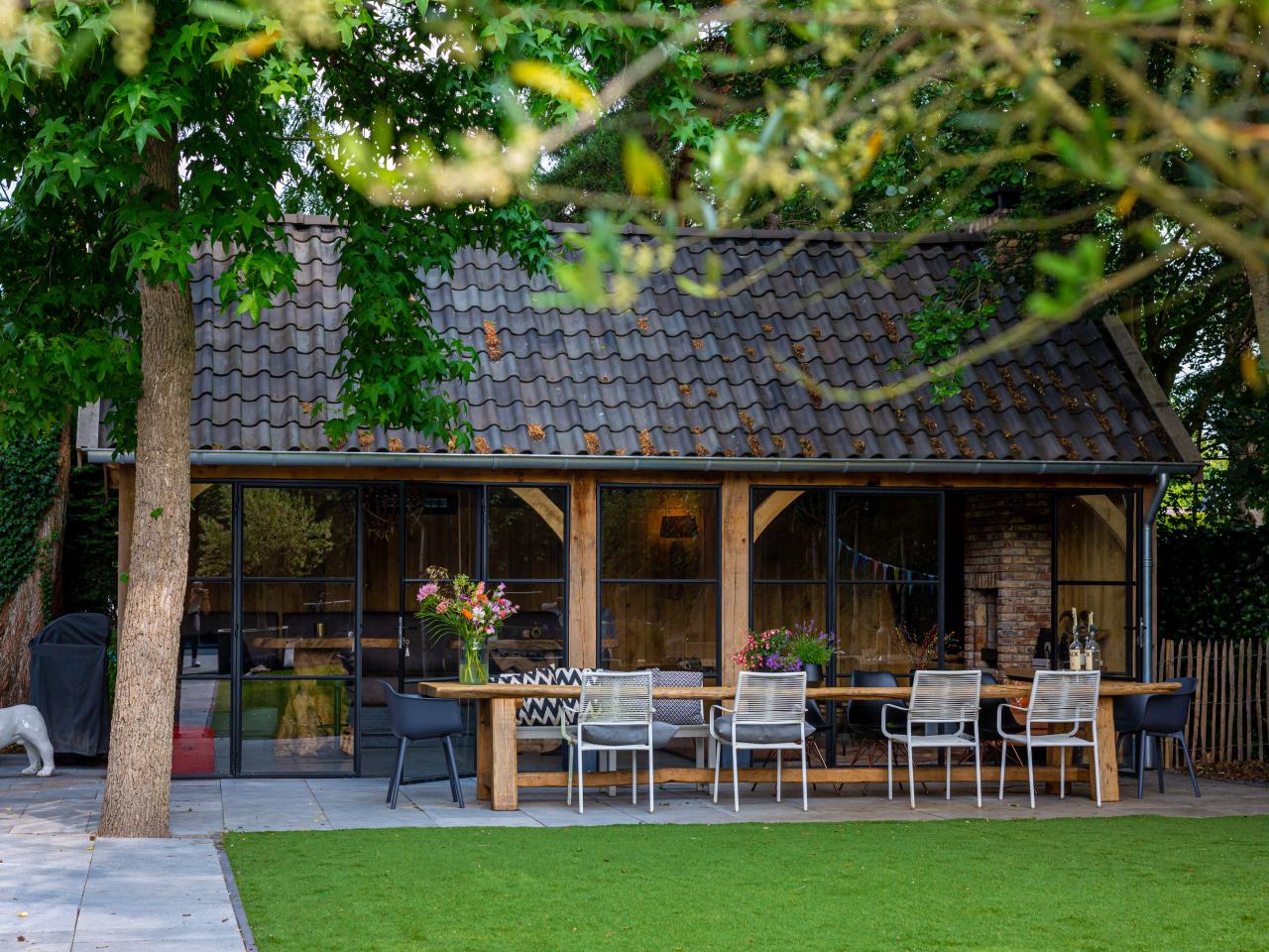 Tuinhuis Overkapping inspiratie trends REALISEER JE DROOMTUIN
