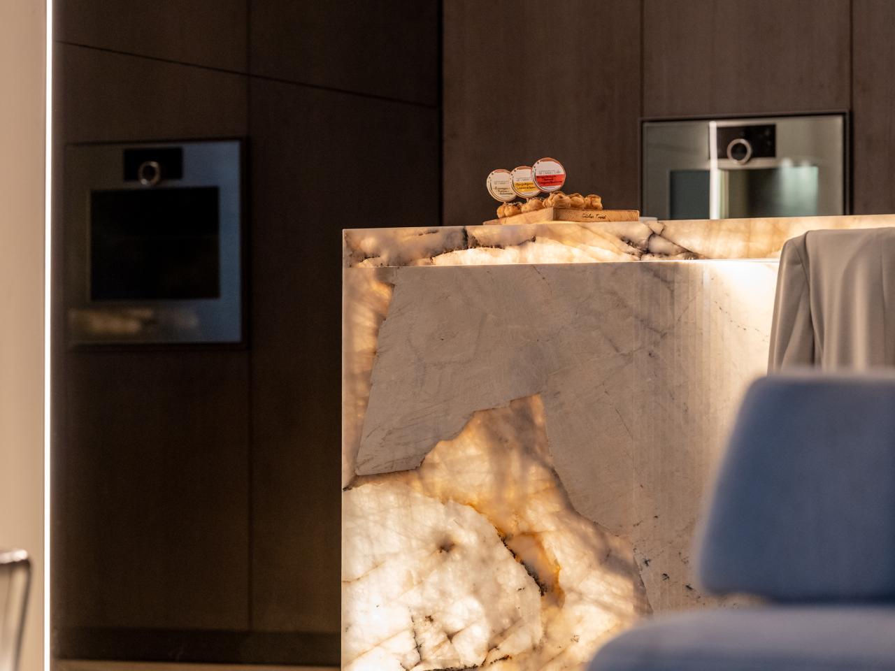 BLOG NJ25 BEH - Dé keukentrend van nu: Natuursteen met verlichting