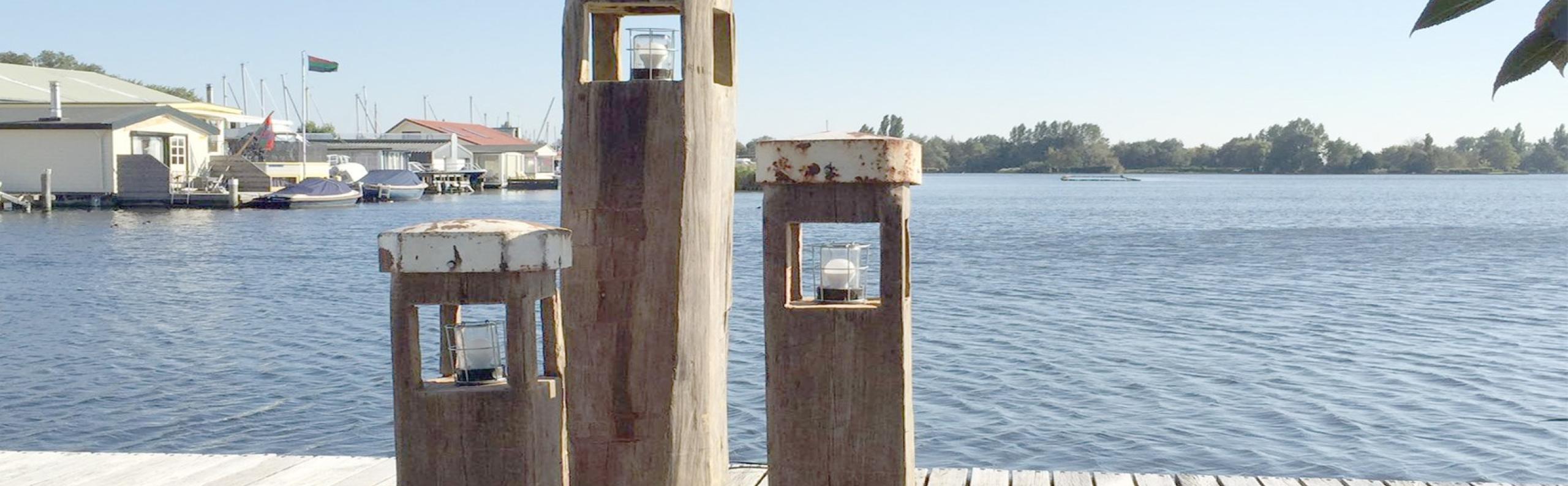 Beurs Eigen Huis De Meerpalen meubels stoer hout interieur