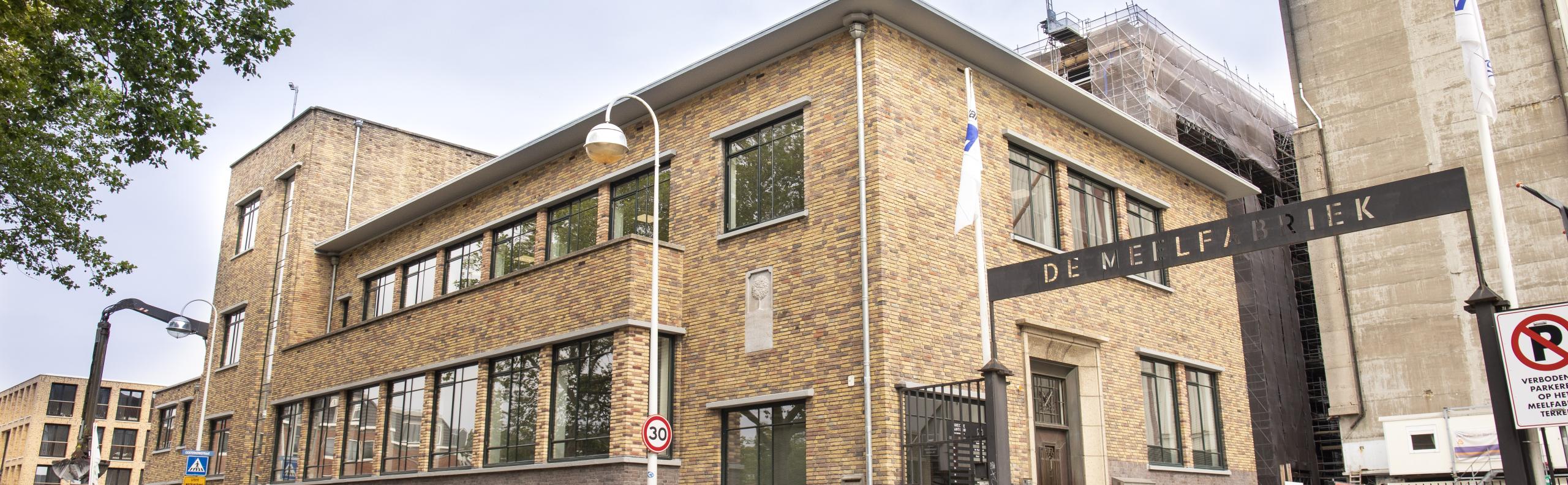Beurs Eigen Huis - Exposant Van der Vegt smeed- en constructiebedrijf