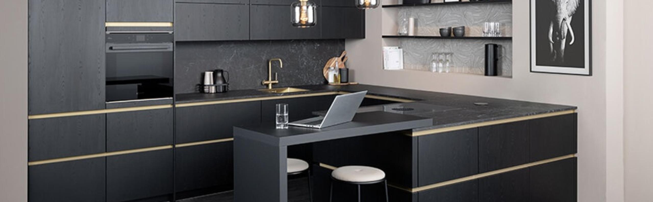 keuken zwart realiseer je droomhuis