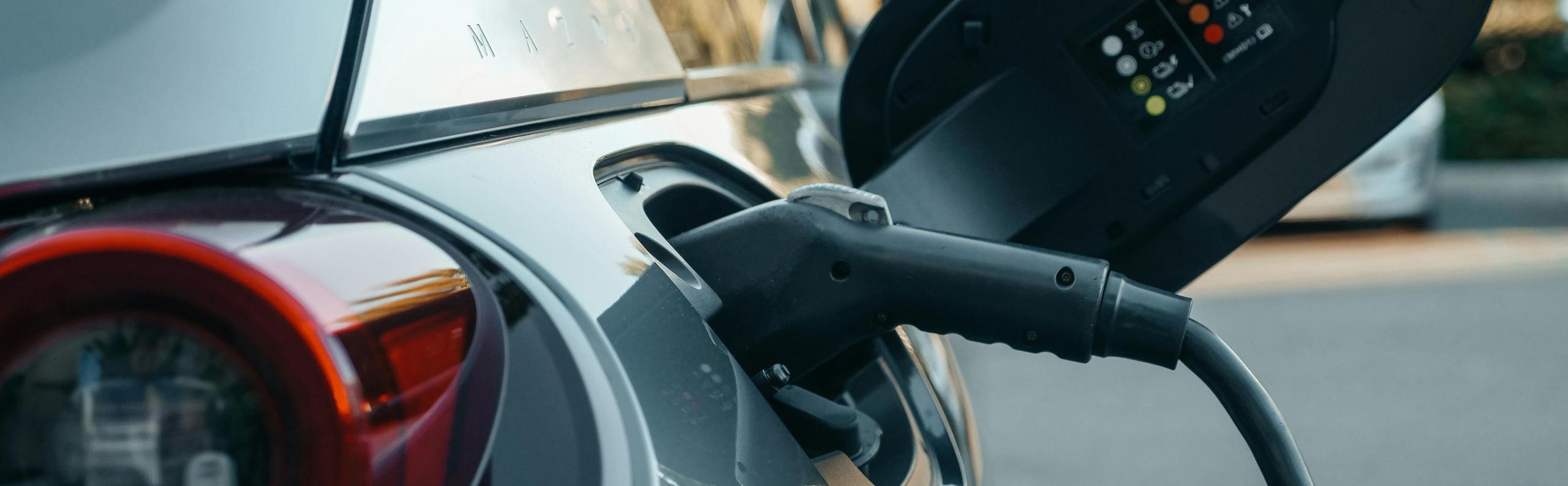 elektrische auto opladen beurs eigen huis