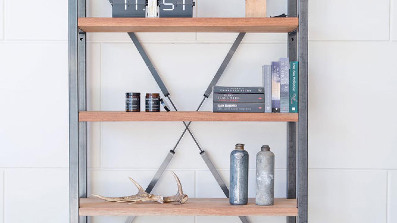 Beurs Eigen Huis De Meerpalen meubels stoer hout interieur