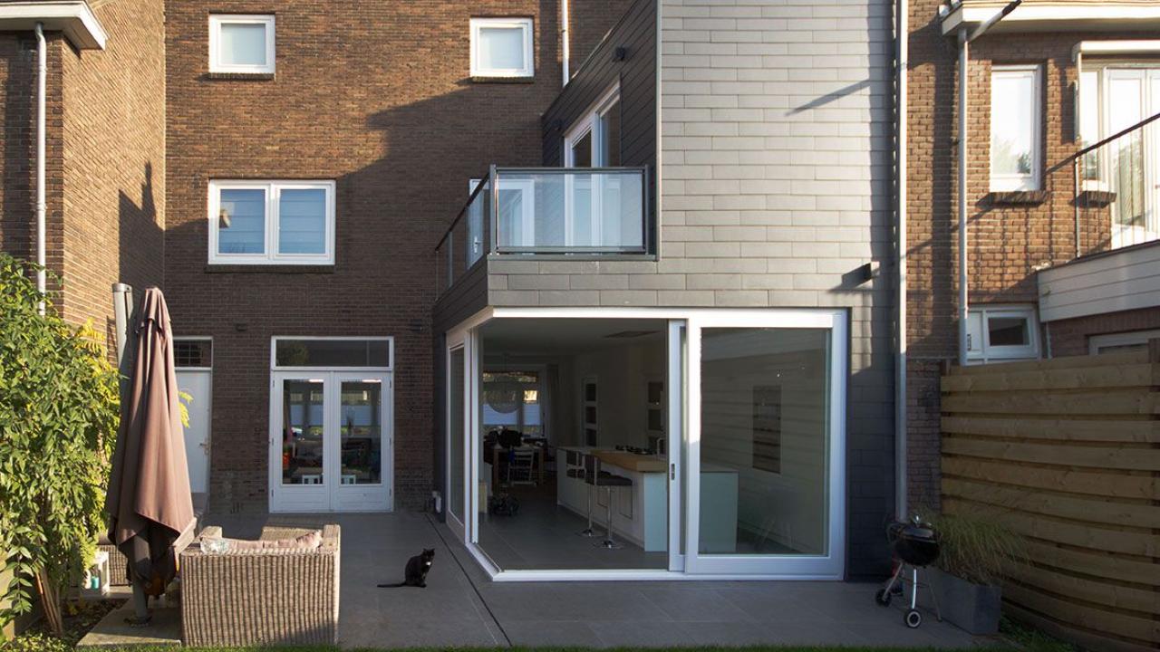 Beurs Eigen Huis FOAM Architecten architect aan tafel droomhuis ontwerp