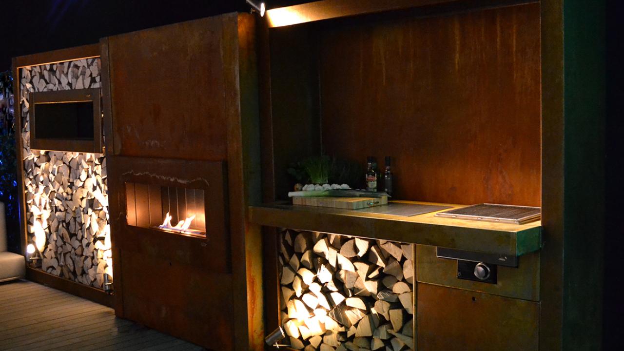 Beurs Eigen Huis Zeno Products staal rvs buitenhaard houtopslag