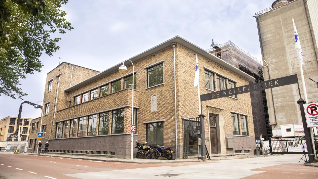 Beurs Eigen Huis - Exposant Van der Vegt smeed- en constructiebedrijf