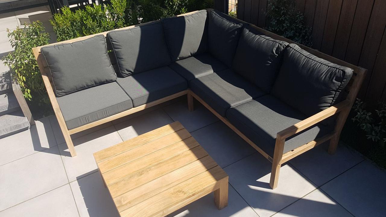 Beurs Eigen Huis tuin meubels teakhout