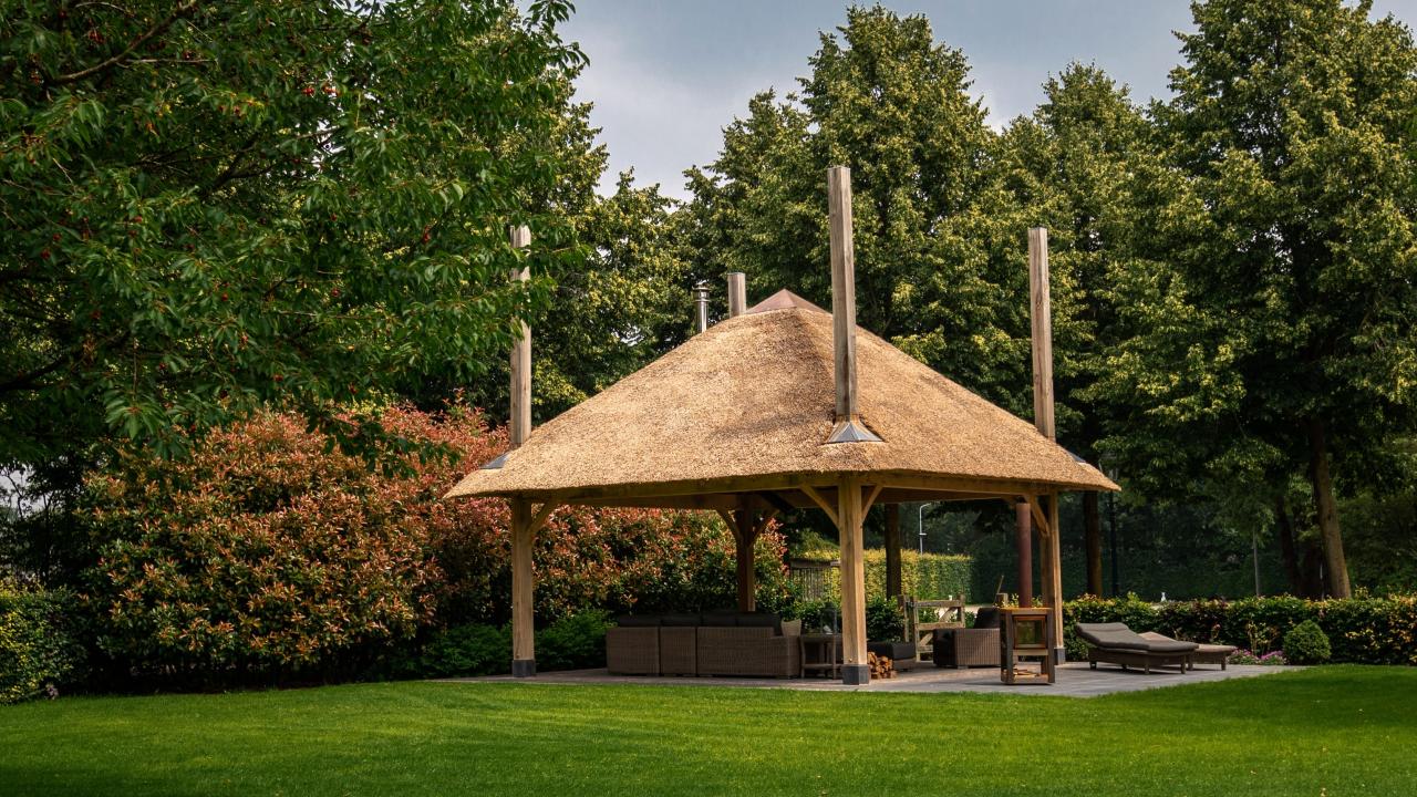 Tuinhuis Overkapping inspiratie trends REALISEER JE DROOMTUIN