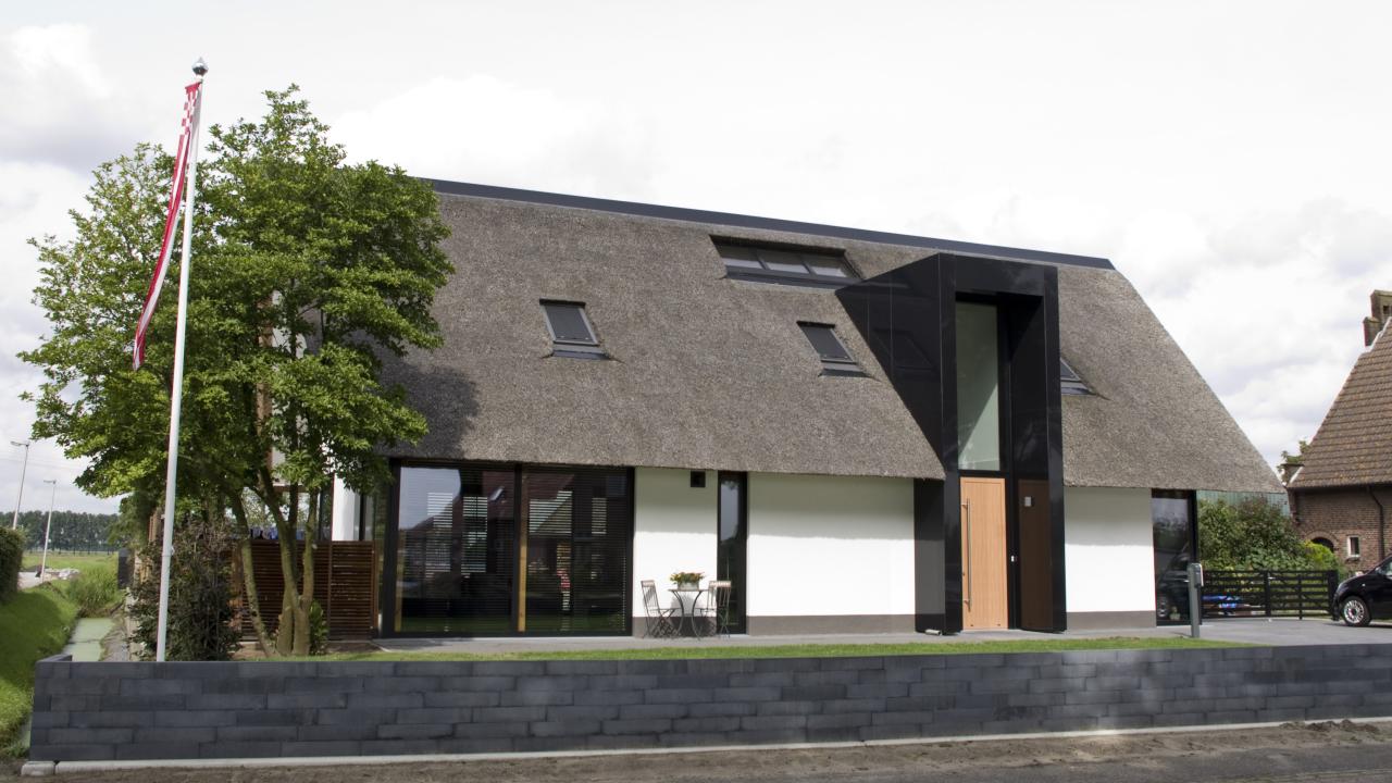 vialla rieten dak beurs eigen huis