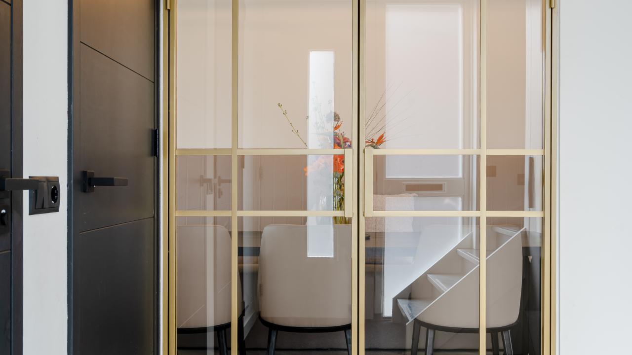 stalen deur beurs eigen huis