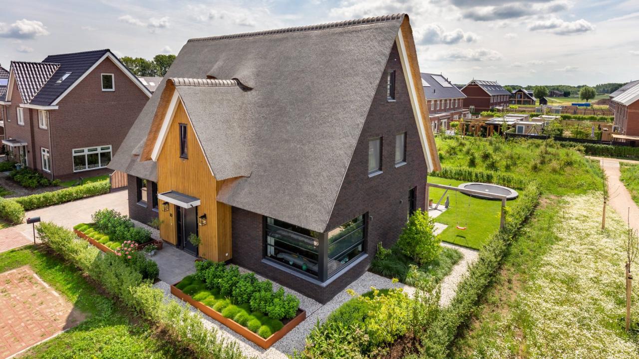 rieten dak beurs eigen huis