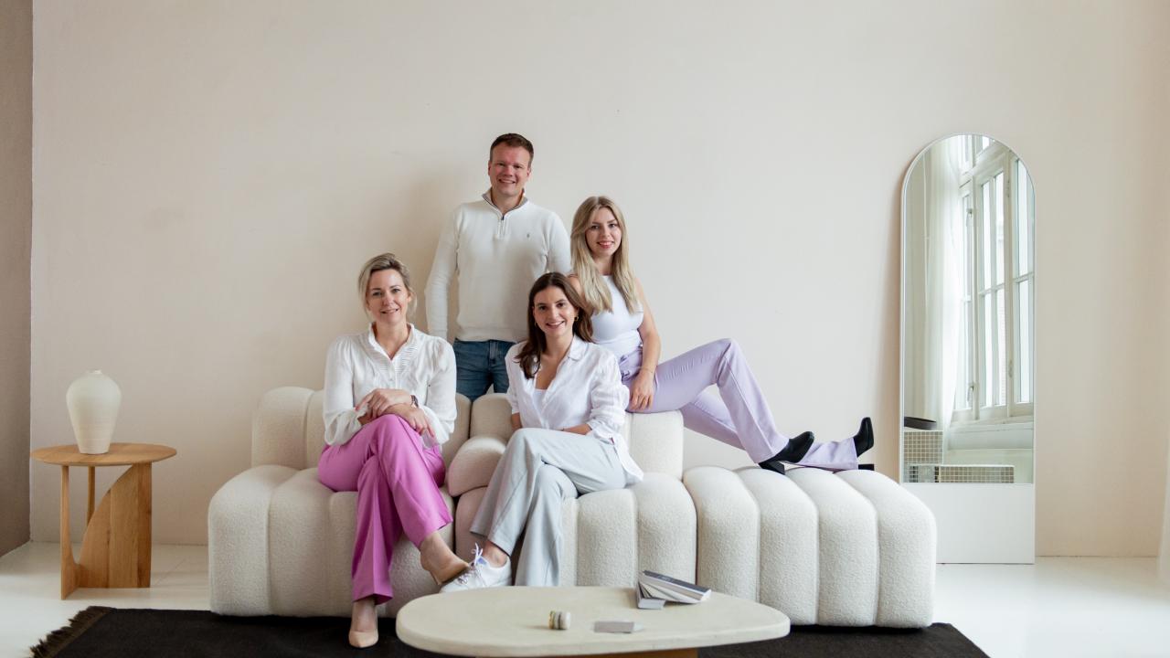 groepsfoto interior college beurs eigen huis