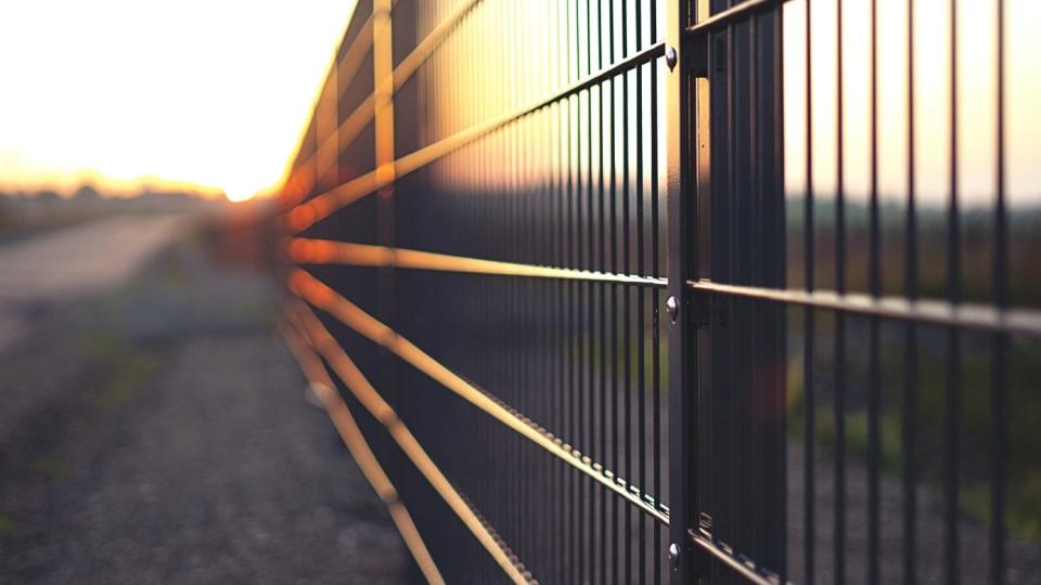 Tuin inspiratie tuintips tuinafscheiding hek Droomhuis Droomtuin