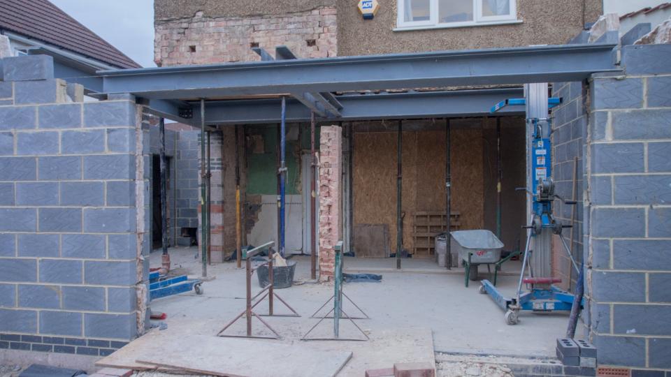 Afval container verbouwing REALISEER JE DROOMHUIS