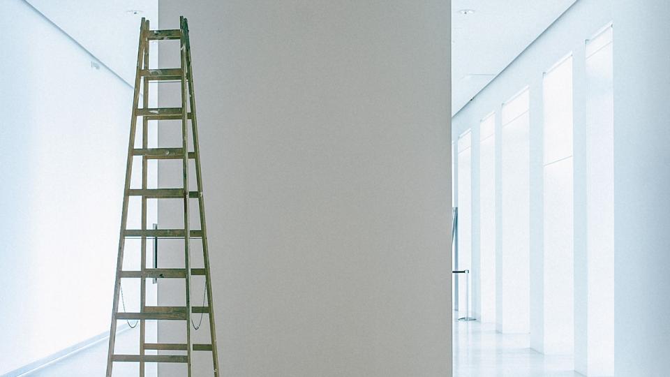 Werktrap plafond schilderen REALISEER JE DROOMHUIS