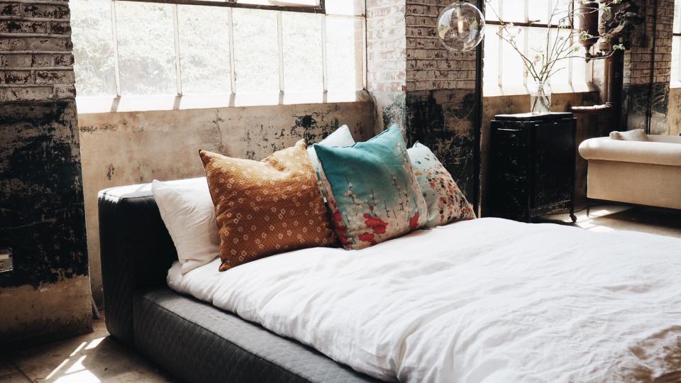 bed industrieel realiseer je droomhuis