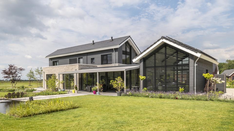 louvers sunshield beurs eigen huis