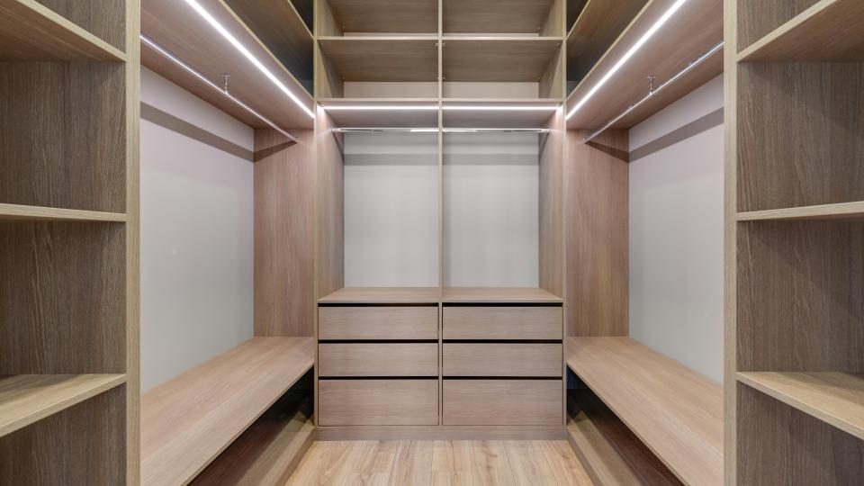 ledstrip inloopkast realiseer je droomhuis